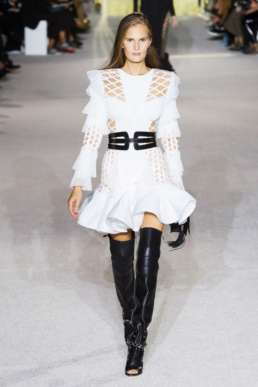BALMAIN S/S 2018 WHITE CUTOUT MINIDRESS - SIZE FR 40