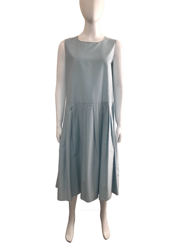 Sleeveless Oversized Pleated Dress